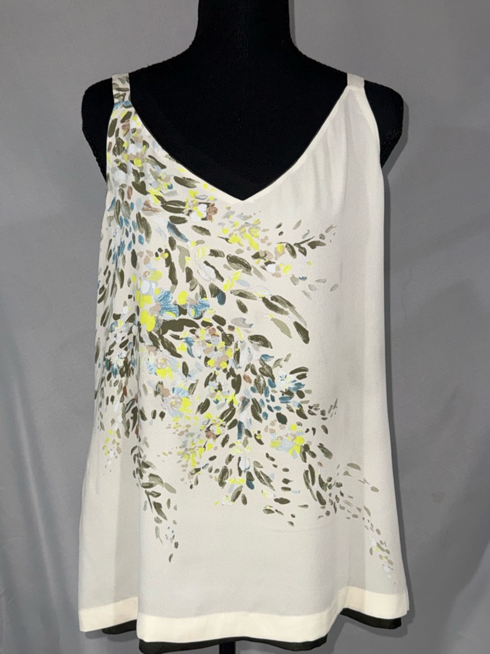 Reversible White House Black Market White Floral Print V-Neck Silk Camisole